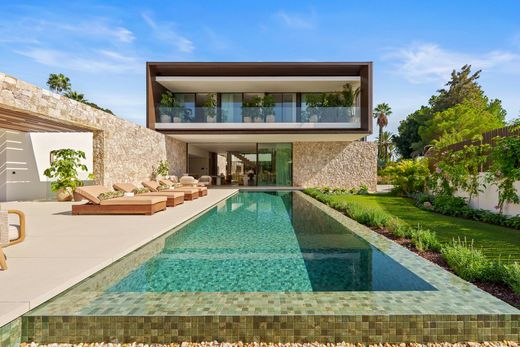 Detached House in Marbella, Malaga