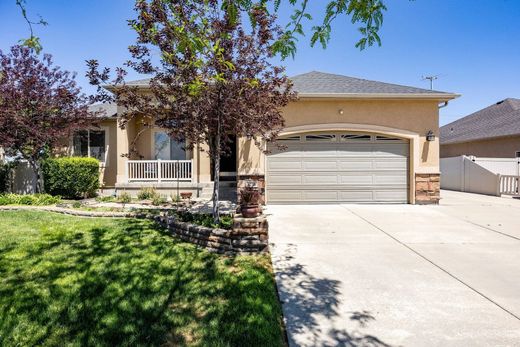 Detached House in West Valley City, Salt Lake County