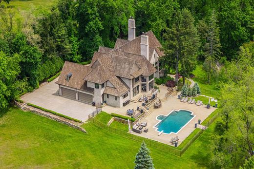 Detached House in Franklin, Oakland County