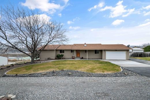 Detached House in Kennewick, Benton County