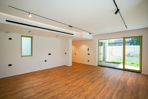 Apartment in Bucuresti, Municipiul Bucureşti