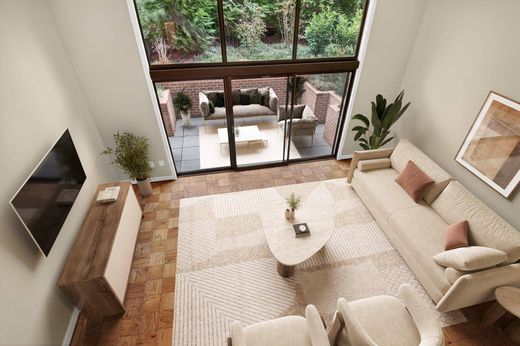 Apartment in Washington, Washington County