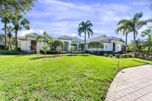 Luxury home in Naples Park, Collier County