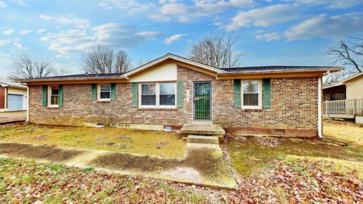 Einfamilienhaus in Columbia, Maury County