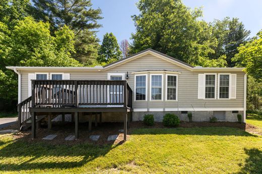 Casa Unifamiliare a Asheville, Buncombe County