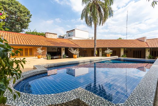 ‏בית חד-משפחתי ב  אסונסיון, Asuncion