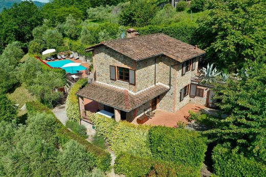 Dom jednorodzinny w Bagni di Lucca, Provincia di Lucca