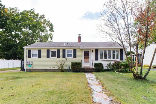 Detached House in Warwick, Kent County