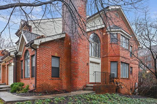 Stadthaus in McLean, Fairfax County