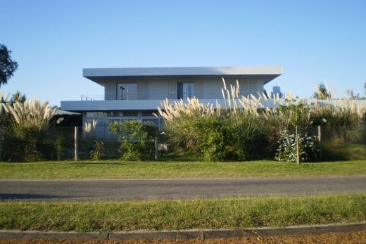 بيت مستقل ﻓﻲ Colonia Nicolich, Nicolich