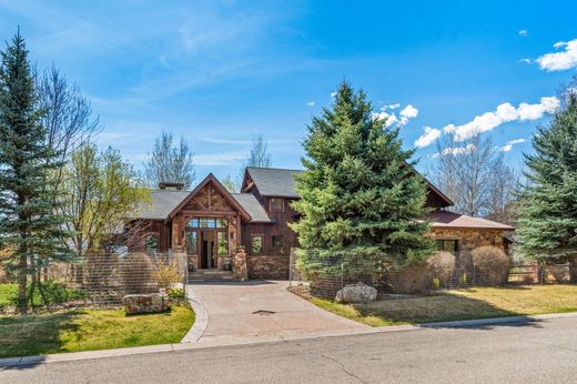 Detached House in Carbondale, Garfield