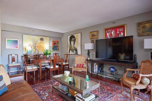 Apartment in Washington, Washington County