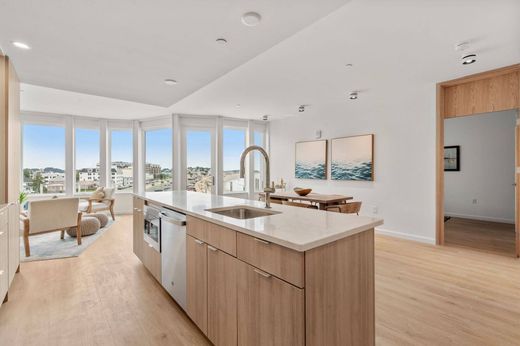 Apartment in Hull, Plymouth County
