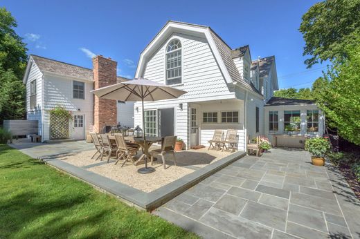 بيت مستقل ﻓﻲ Southampton, Suffolk County