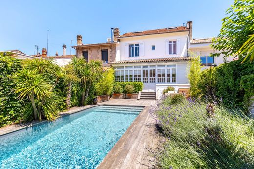 Detached House in Bordeaux, Gironde