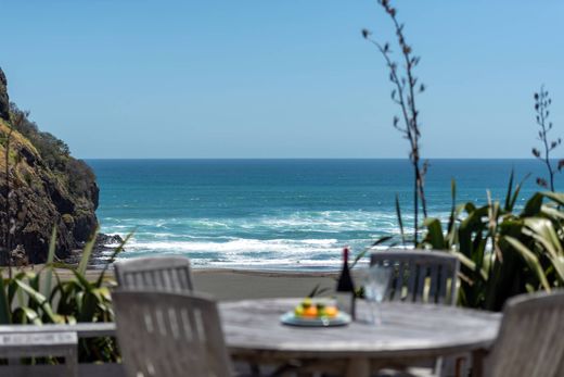 ‏בית חד-משפחתי ב  Piha, אוקלנד