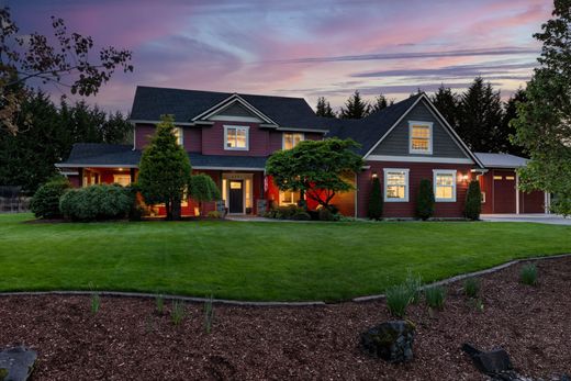 Luxury home in Ridgefield, Clark County