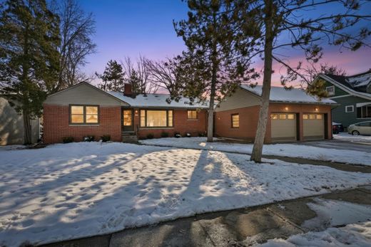 Dom jednorodzinny w Plymouth, Wayne County