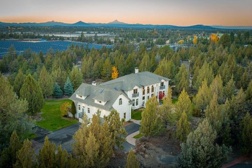 Bend, Deschutes Countyの高級住宅