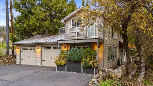 بيت مستقل ﻓﻲ Amador City, Amador County