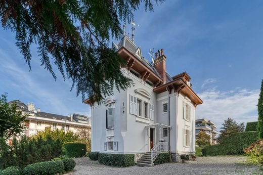 Évian-les-Bains, Haute-Savoieの一戸建て住宅