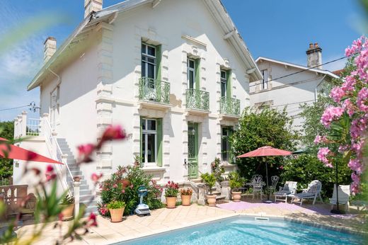Villa in Saint-Sulpice-de-Royan, Charente-Maritime