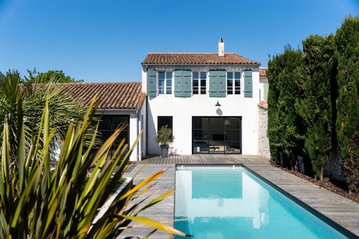 بيت مستقل ﻓﻲ La Flotte, شارنت البحرية