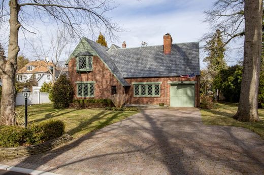 Detached House in Rumson, Monmouth County