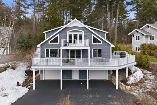 Luxury home in Laconia, Belknap County
