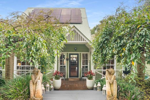 Detached House in Bowral, Wingecarribee