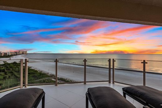 Marco Island, Collier Countyのアパートメント