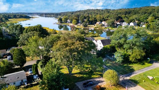 Grond in Narragansett, Washington County