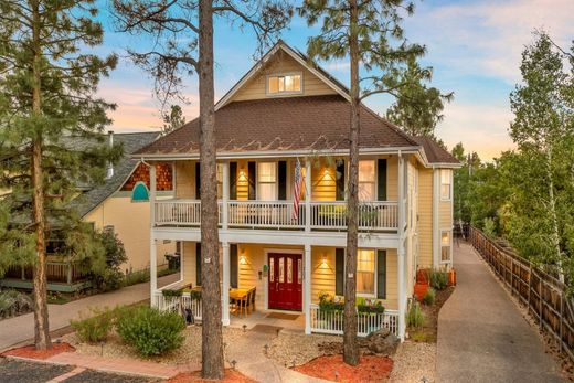 Vrijstaand huis in Flagstaff, Coconino County
