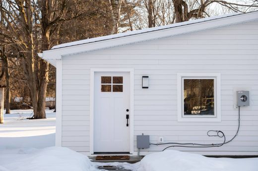Detached House in Pine Plains, Dutchess County
