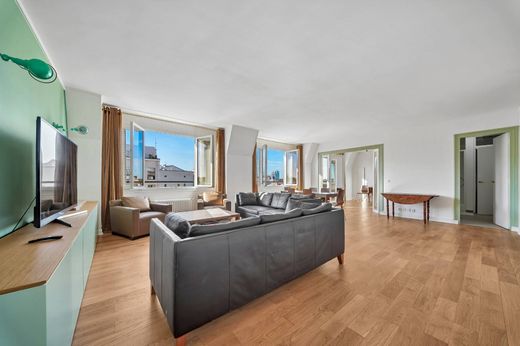 Apartment in Monceau, Courcelles, Ternes, Paris