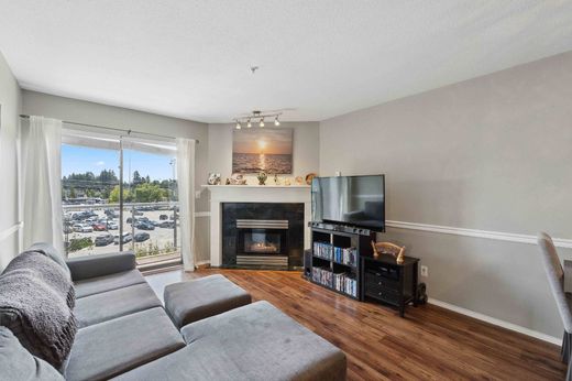 Apartment in Maple Ridge, Metro Vancouver Regional District