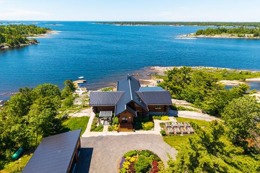 Einfamilienhaus in Carling, Parry Sound District