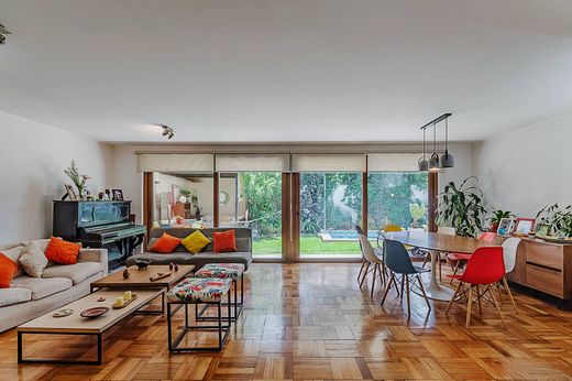 Casa Unifamiliare a Las Condes, Provincia de Santiago de Chile