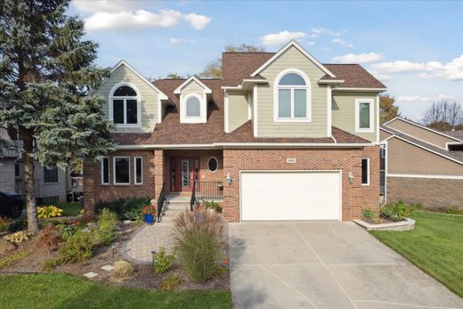 Detached House in Waterford, Oakland County