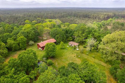 Detached House in Arès, Gironde