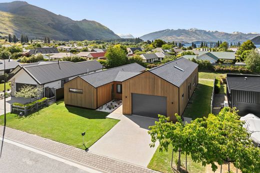 Luxury home in Wanaka, Queenstown-Lakes District