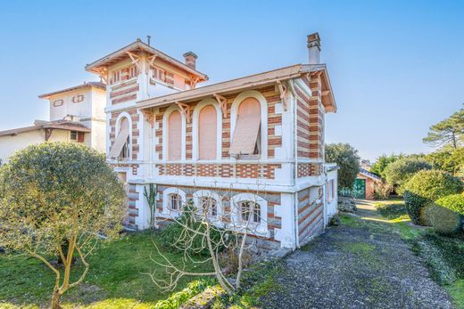 Einfamilienhaus in Lacanau, Gironde