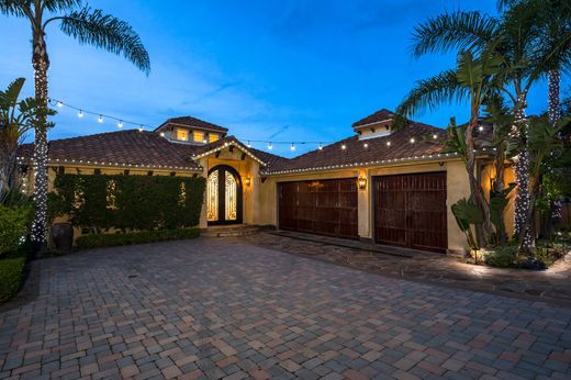 Luxury home in Santa Ana, Orange County