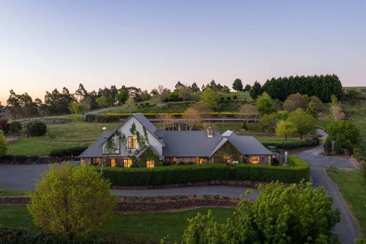 Detached House in Sutton Forest, Wingecarribee