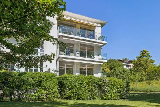 Apartment in Montreux, Riviera-Pays-d'Enhaut District