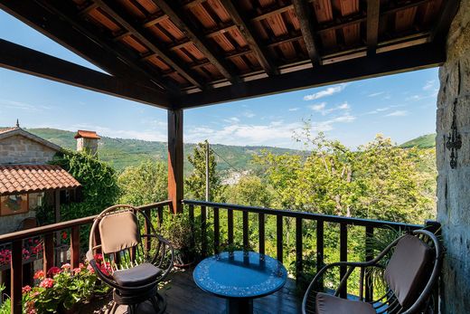 Country House in Oliveira do Hospital, Distrito de Coimbra