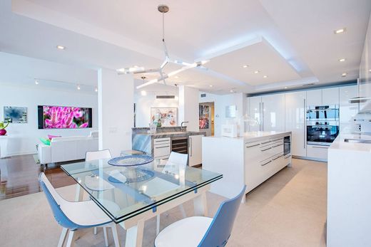 Apartment / Etagenwohnung in Naples, Collier County