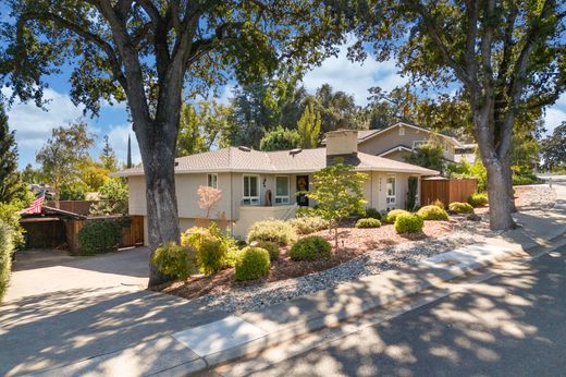 Vrijstaand huis in Carmichael, Sacramento County