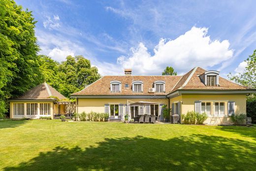 Belmont-sur-Lausanne, Lavaux-Oron Districtの一戸建て住宅