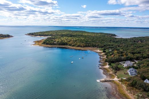 Grond in Bourne, Barnstable County